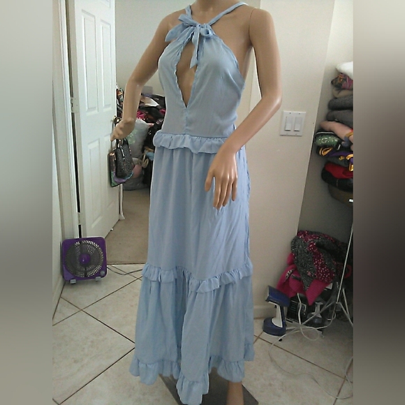 NWOT Sky Blue Backless Halter Dress SZ. MED ADJ. STRAPS W/ POCKETS - Picture 7 of 9